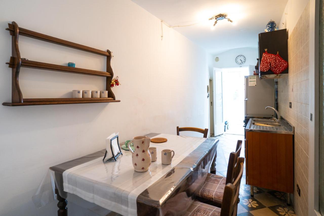 La Casa Di Andrea - Con Terrazzo Appartement Monopoli Buitenkant foto
